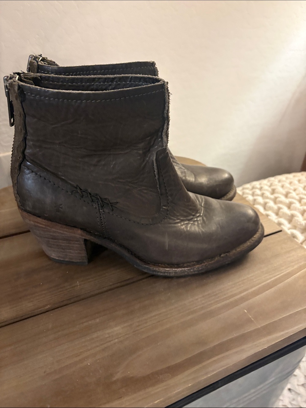 Frye Women’s Brown Leather Ankle Boots - Picture 4 of 4